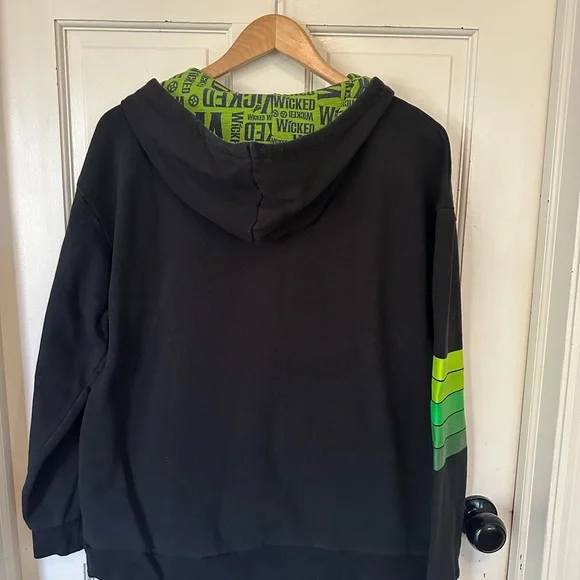 WICKED Musical Full Zip Embroidered Hoodie Size XL Green Black - Picture 4 of 10